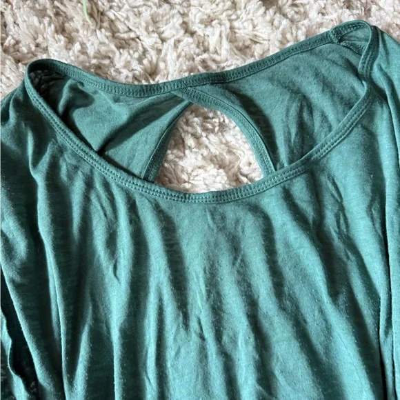 Stylish Green Women's Muscle Tee - Picture 4 of 4